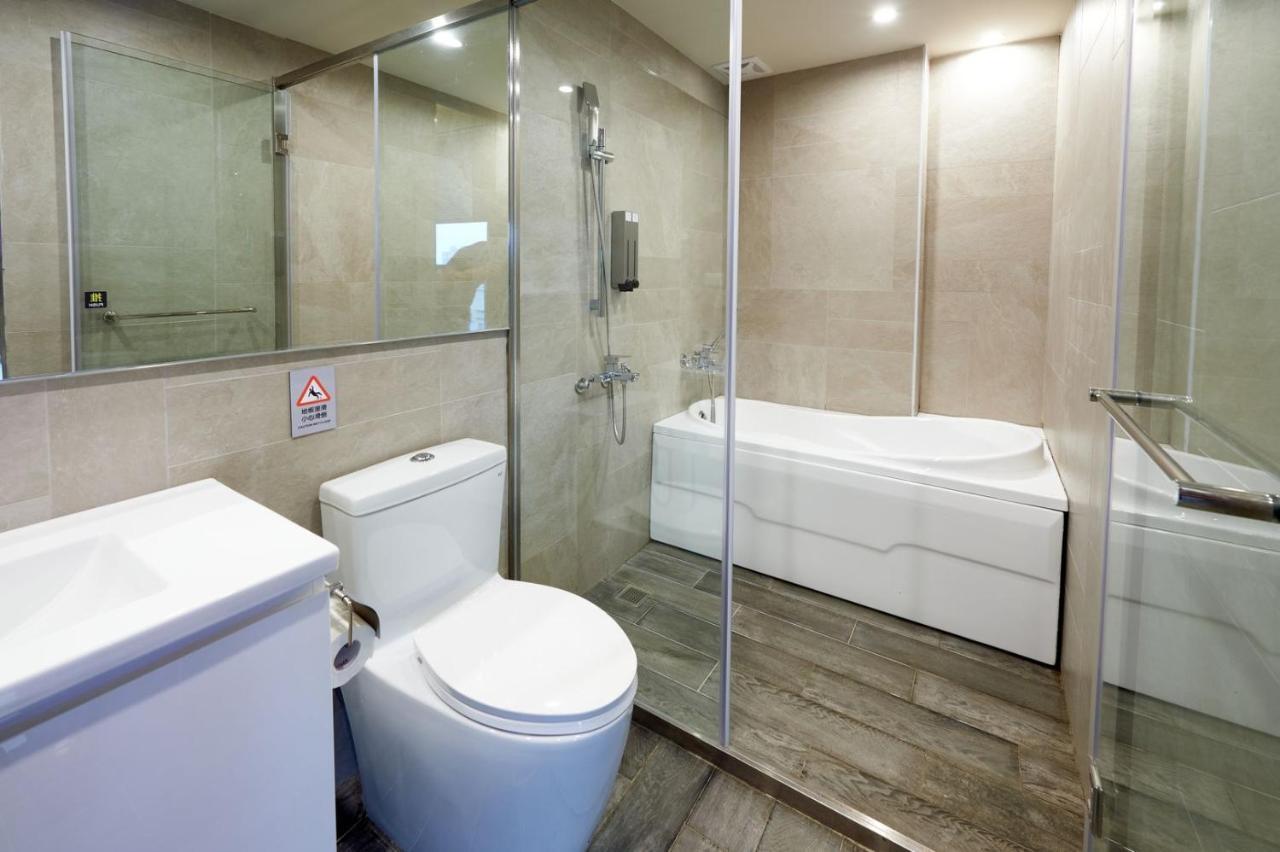 Kiwi Share Hotel Zhongli Bagian luar foto