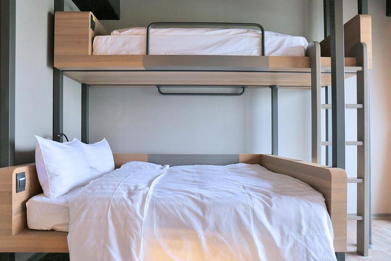 Kiwi Share Hotel Zhongli Bagian luar foto