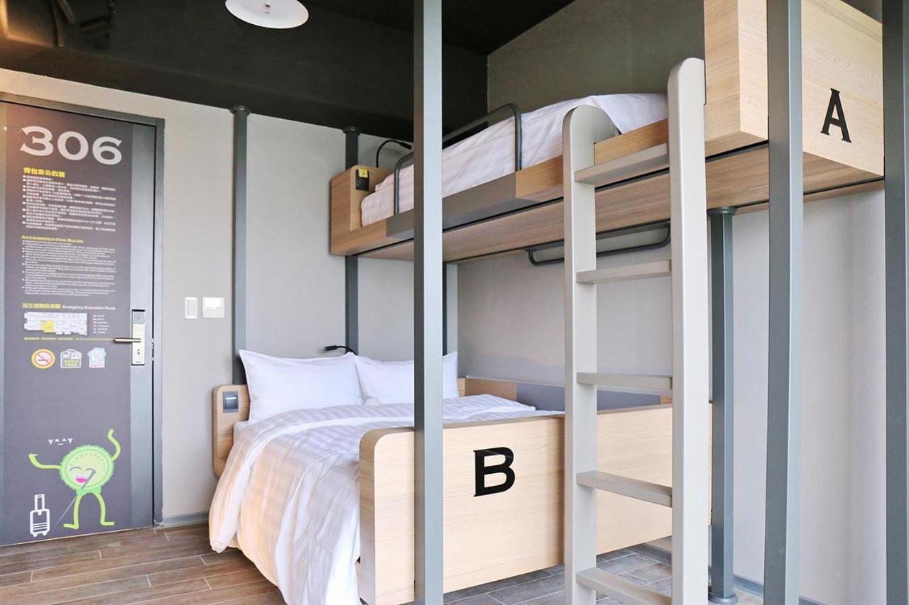 Kiwi Share Hotel Zhongli Bagian luar foto