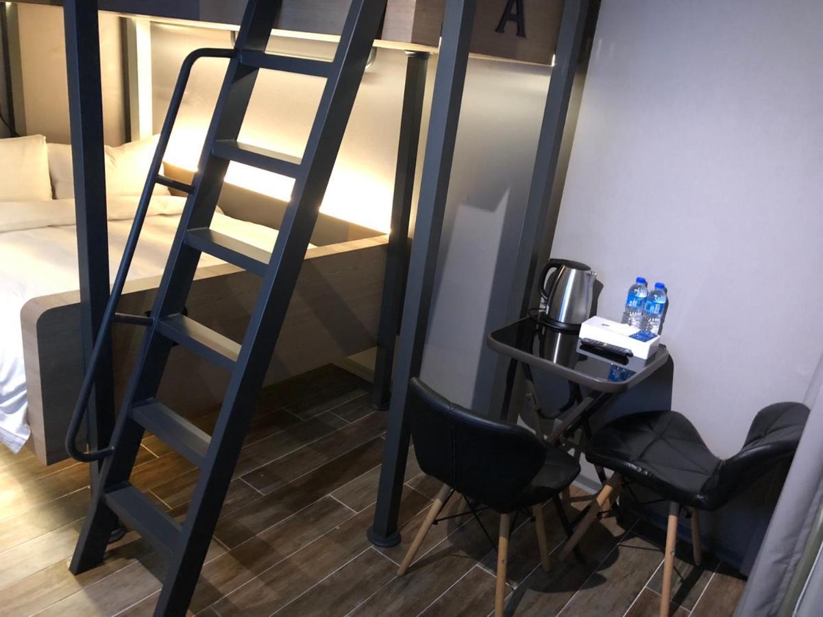 Kiwi Share Hotel Zhongli Bagian luar foto